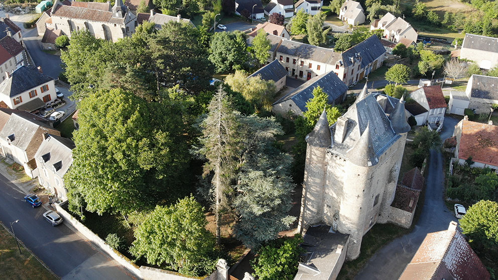 photo d'un village par drone